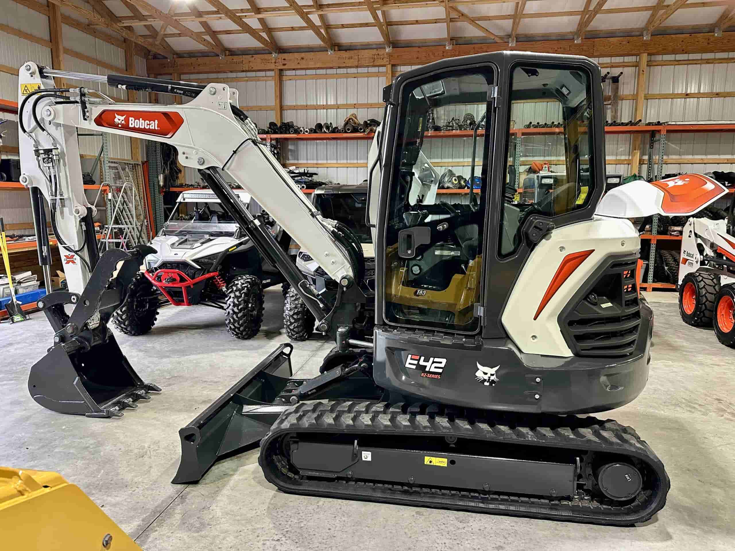 2021 BOBCAT E42 LONG ARM
